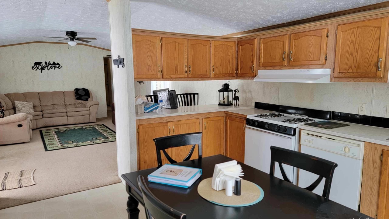 Photo of Kitchen in Dickson Township