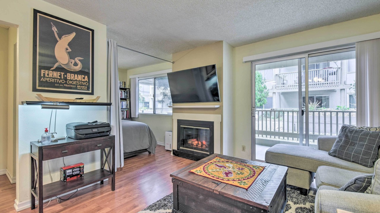 Photo of Livingroom in Serramonte