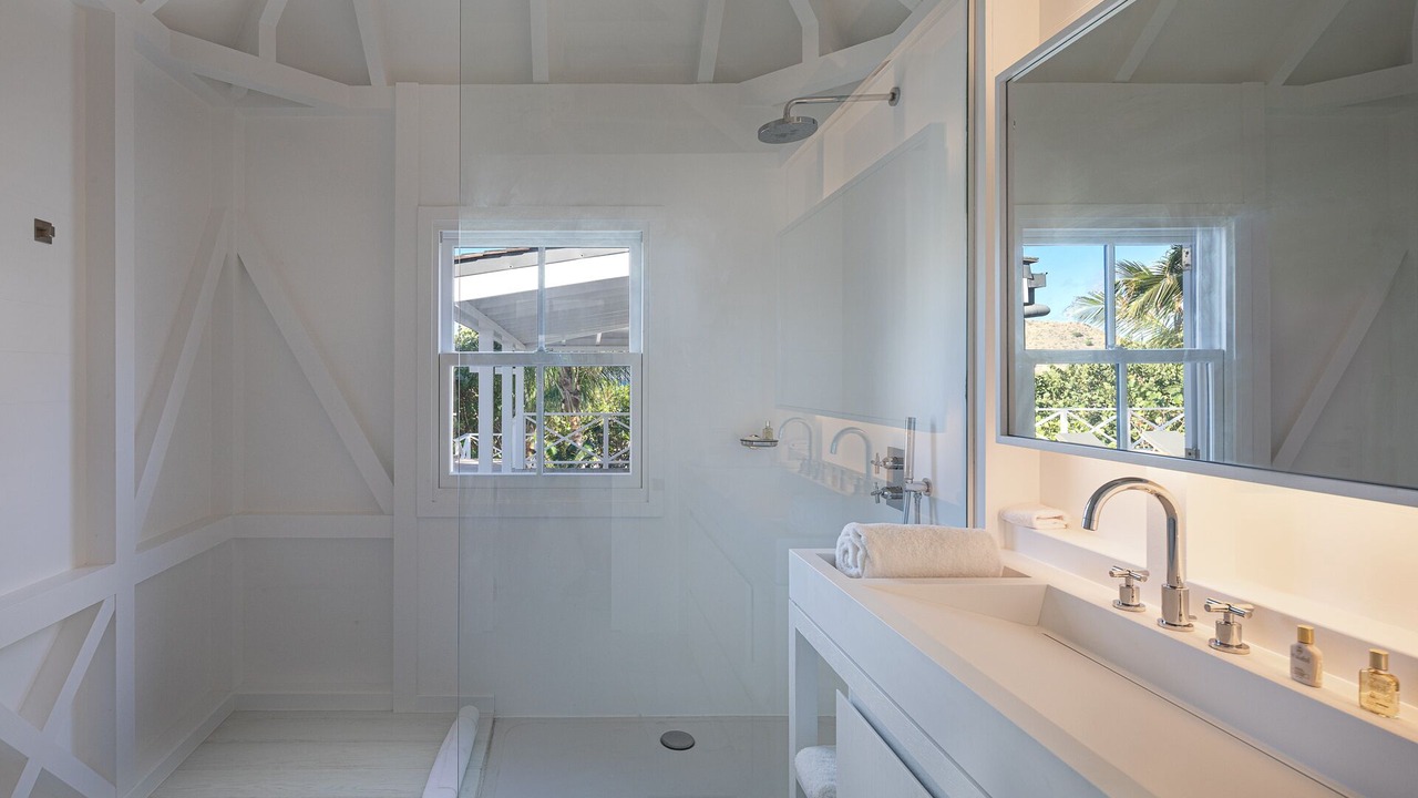 Photo of Bathroom in Toiny