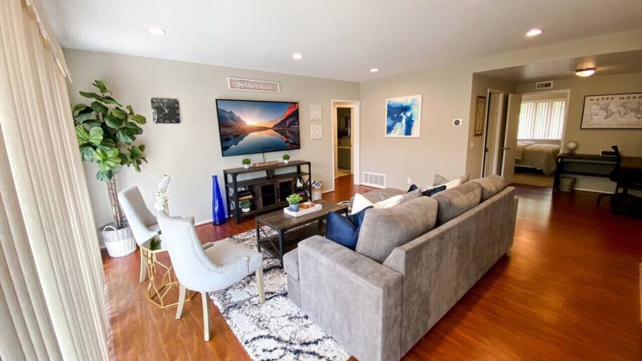 Photo of Livingroom in Greenbriar