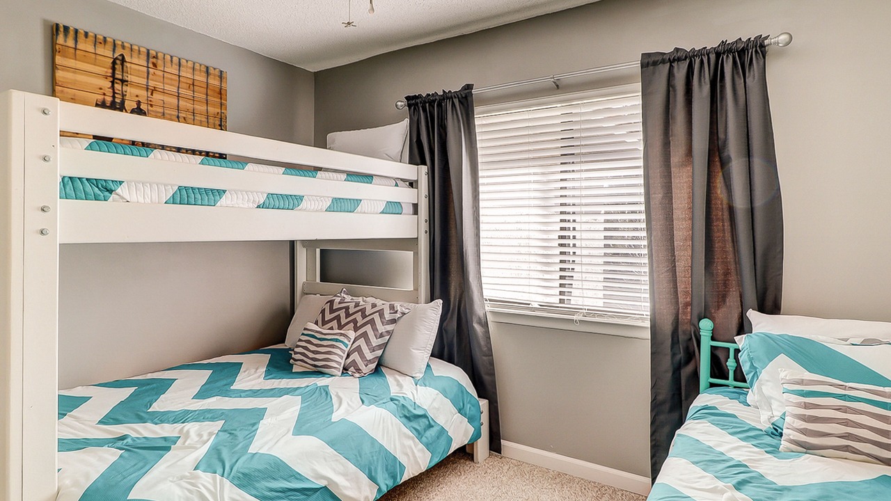 Photo of Bedroom in Folly Field