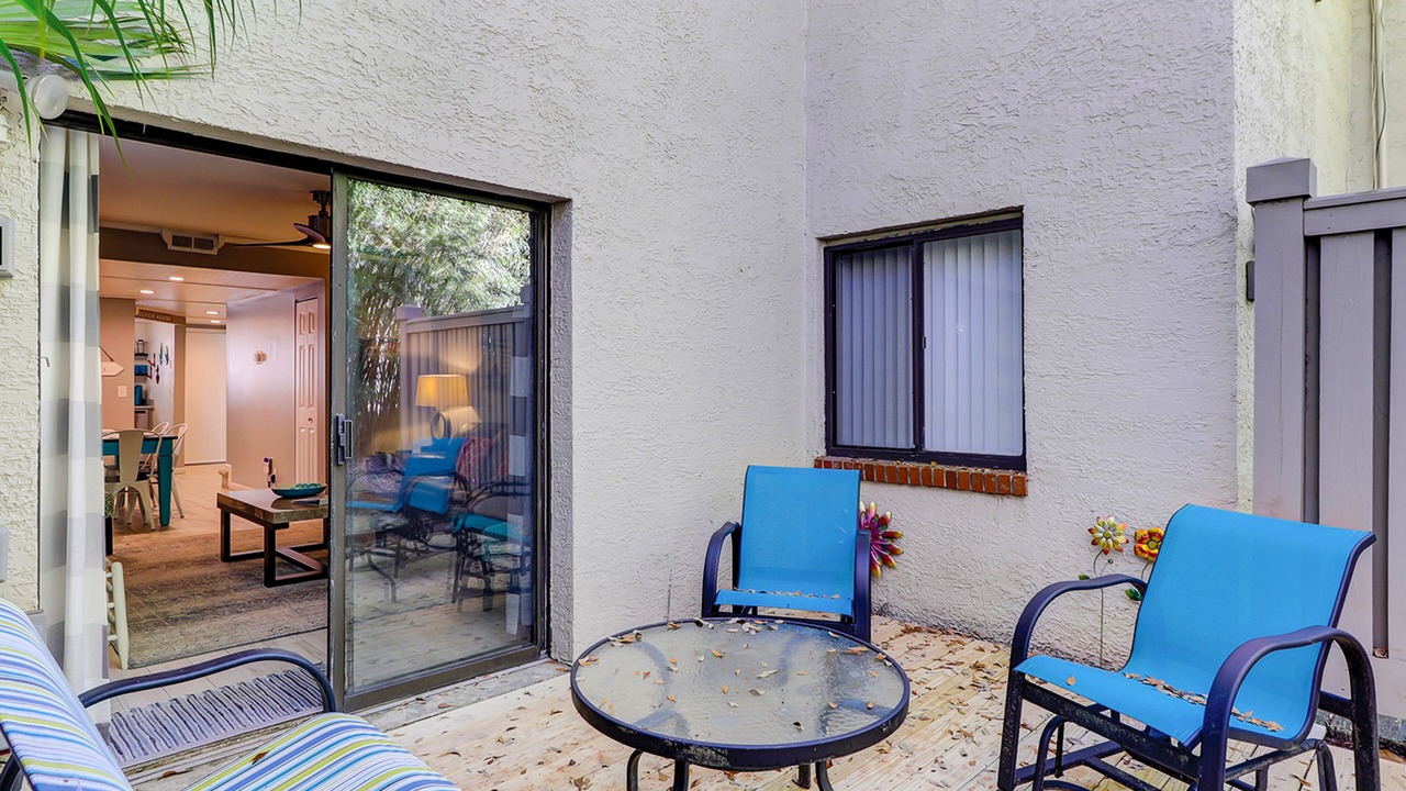 Photo of Patio Balcony in Folly Field
