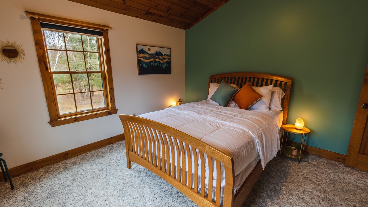 Photo of Bedroom in Broadalbin