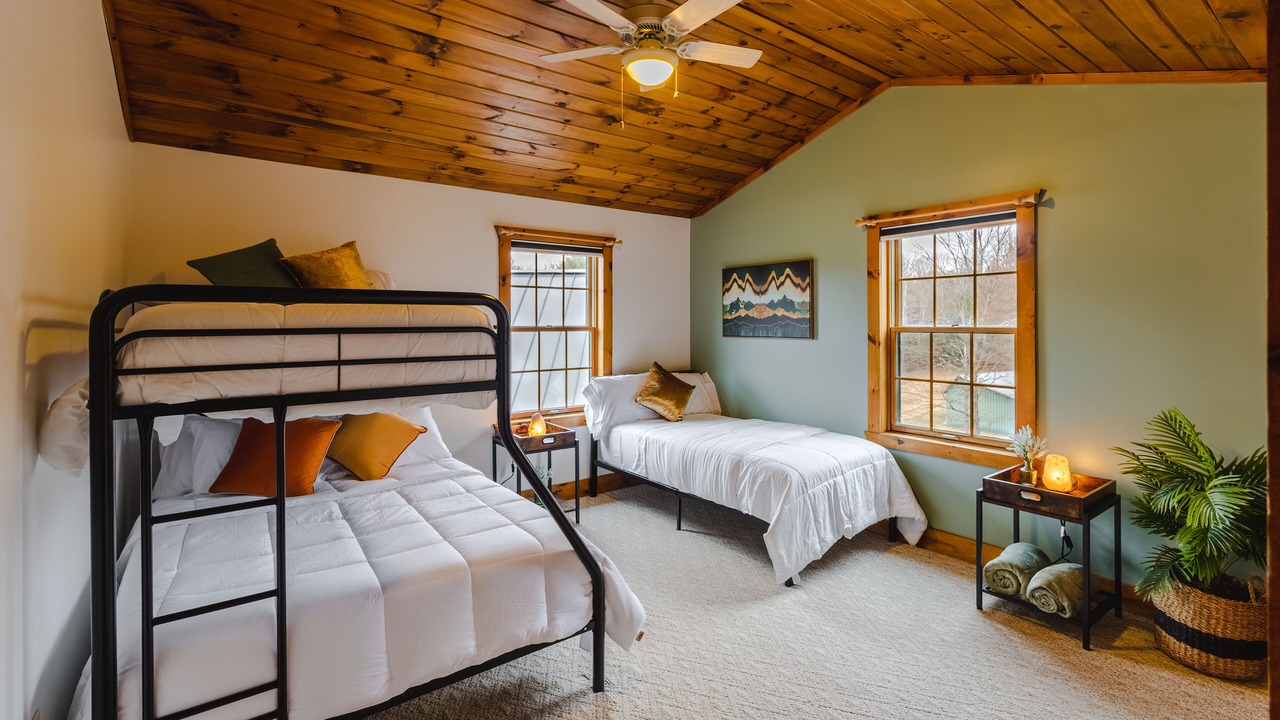 Photo of Bedroom in Broadalbin