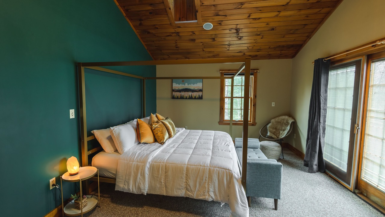 Photo of Bedroom in Broadalbin