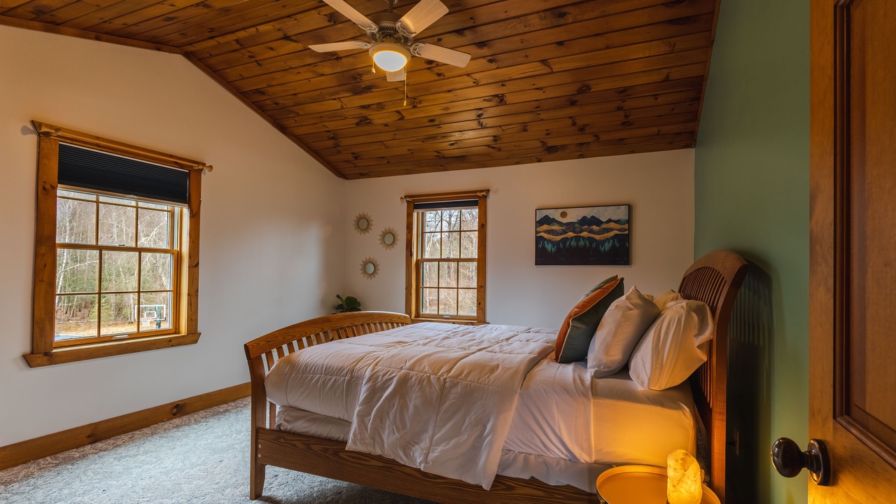 Photo of Bedroom in Broadalbin