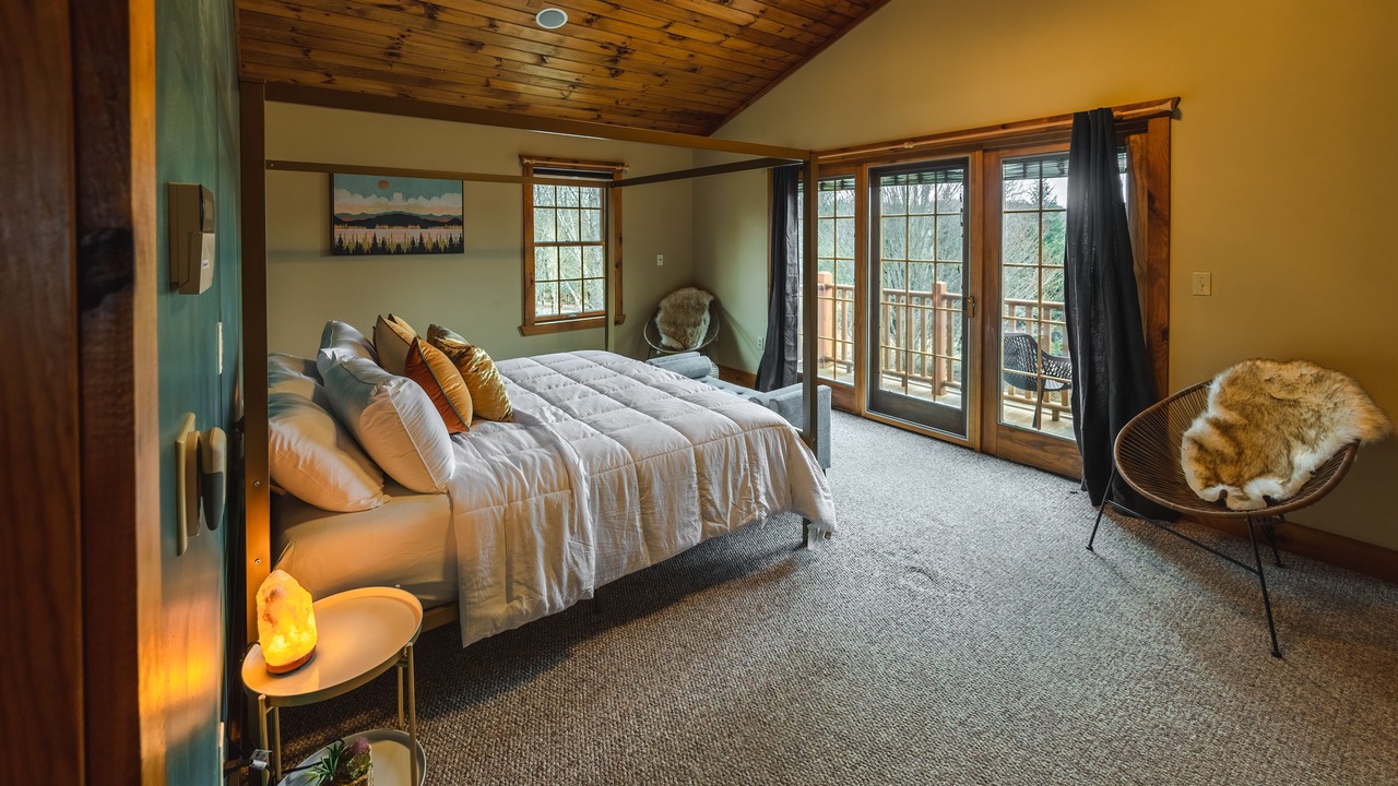Photo of Bedroom in Broadalbin