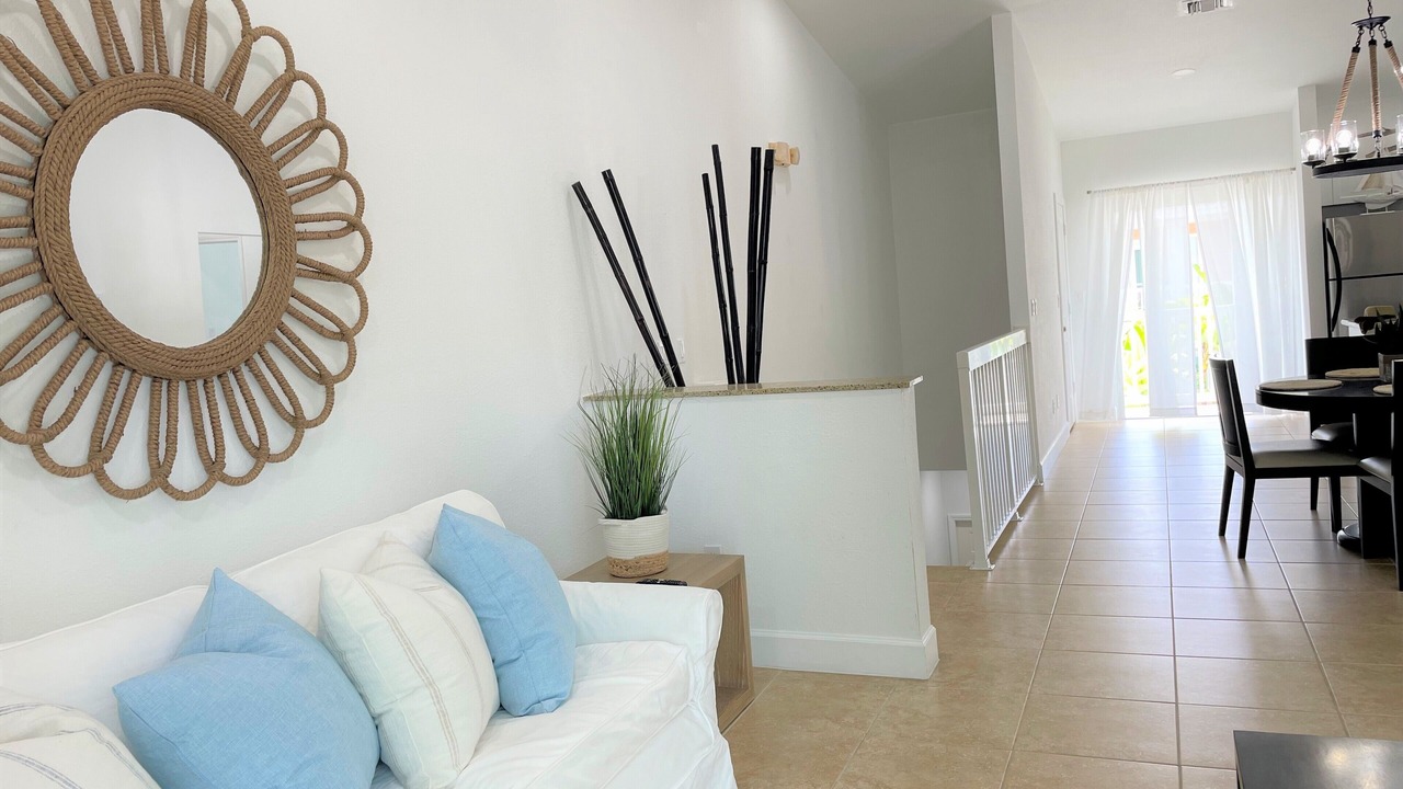 Photo of Livingroom in Alice Town