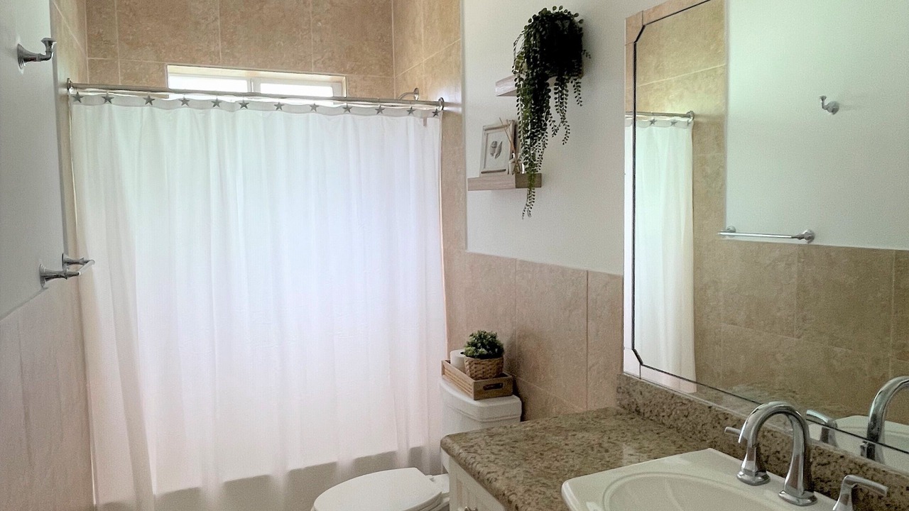 Photo of Bathroom in Alice Town