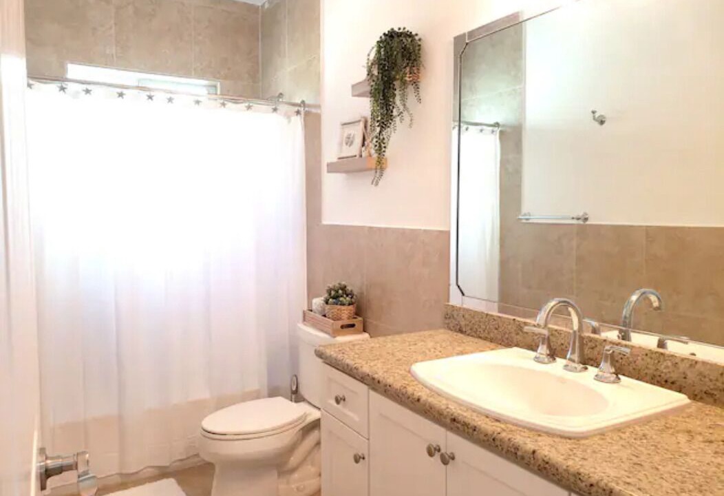 Photo of Bathroom in Alice Town