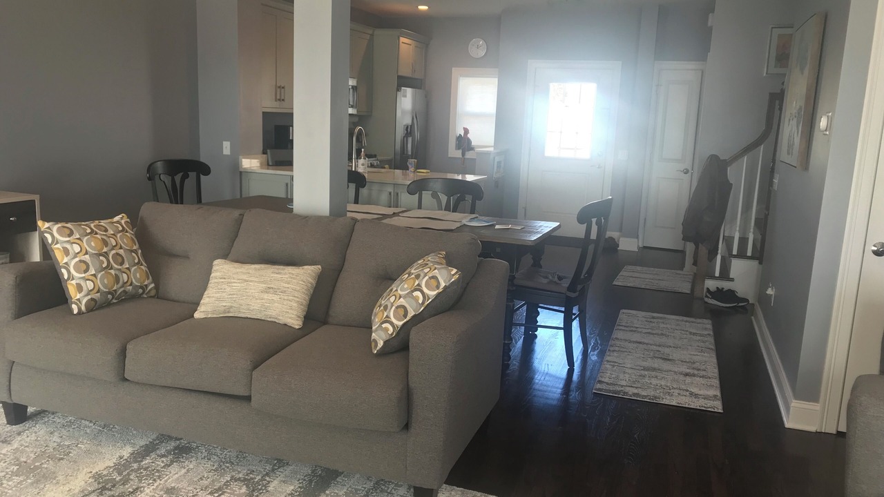Photo of Livingroom in Westbrook Center