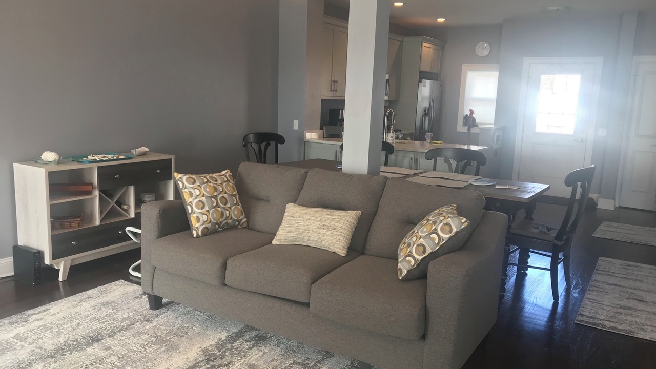 Photo of Livingroom in Westbrook Center