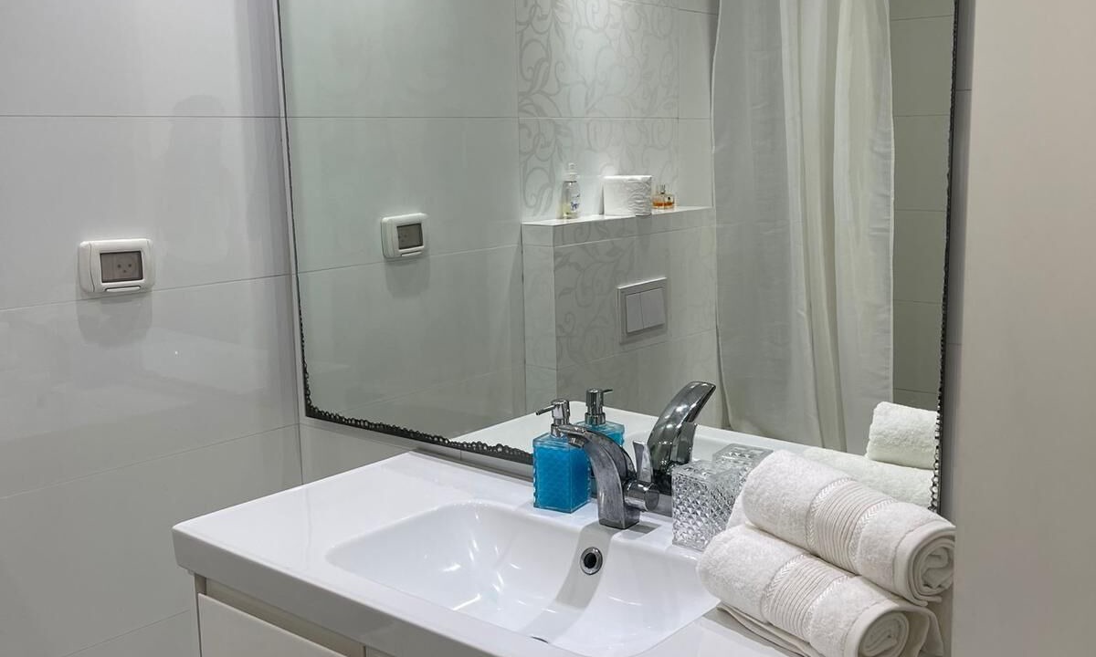 Photo of Bathroom in Bat Yam