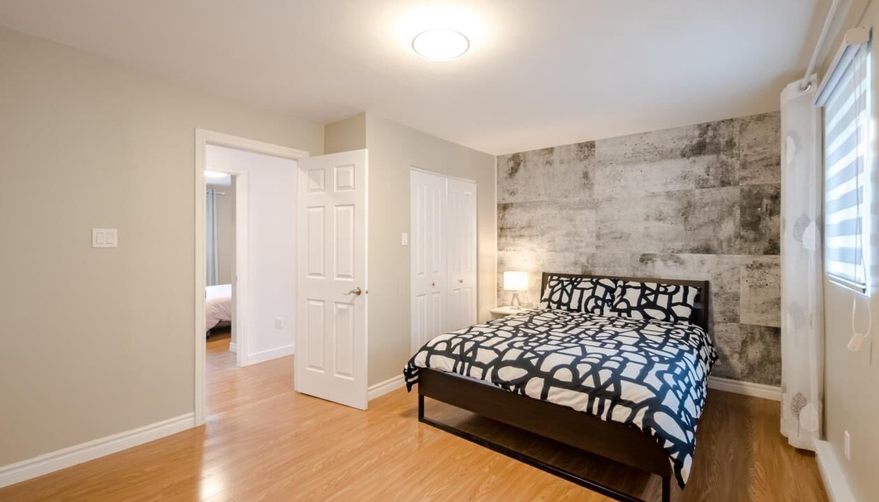 Photo of Bedroom in McMasterville