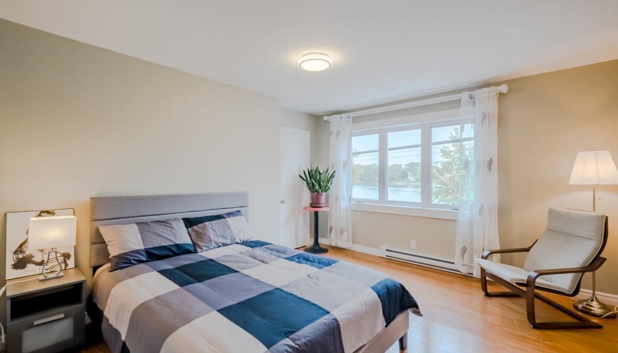 Photo of Bedroom in McMasterville
