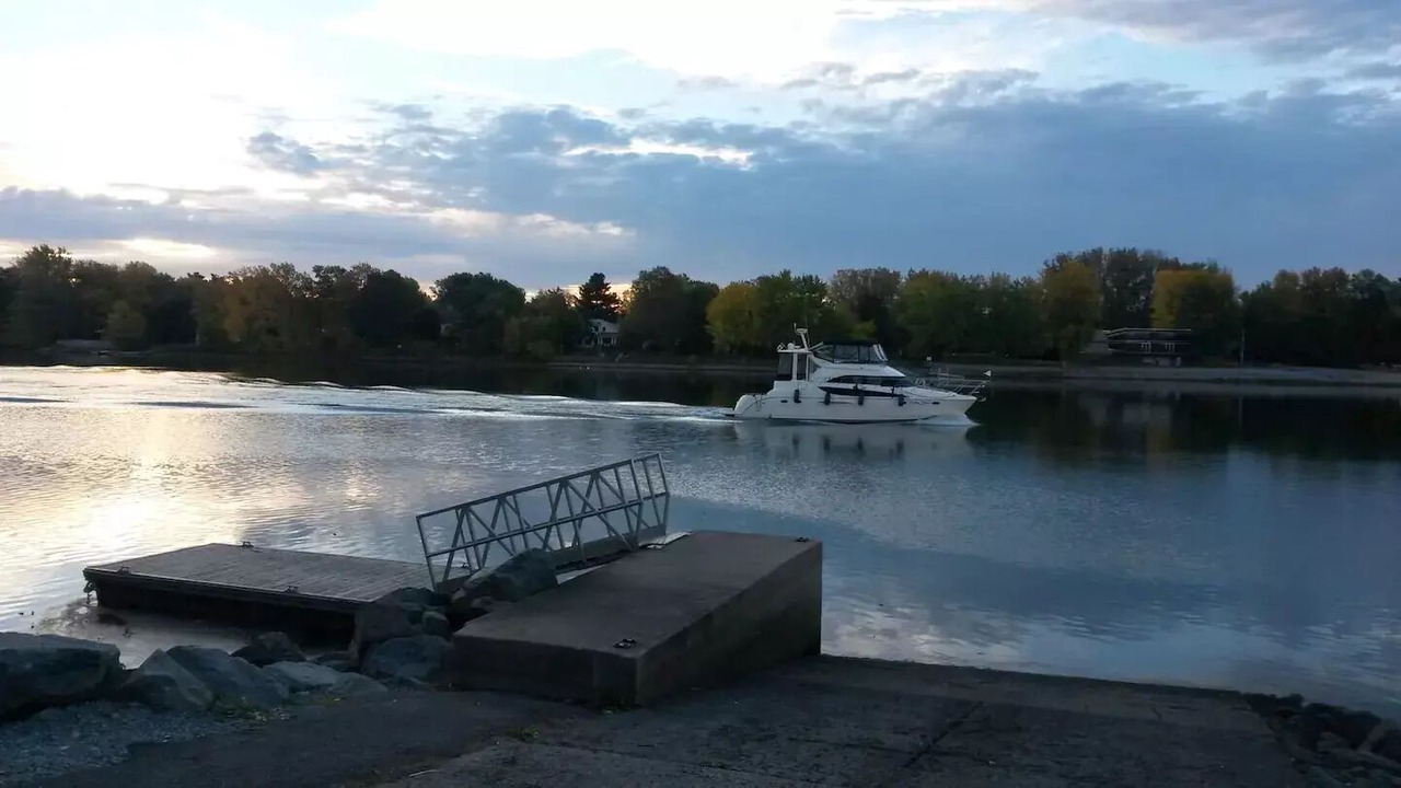Photo of Outdoor in McMasterville