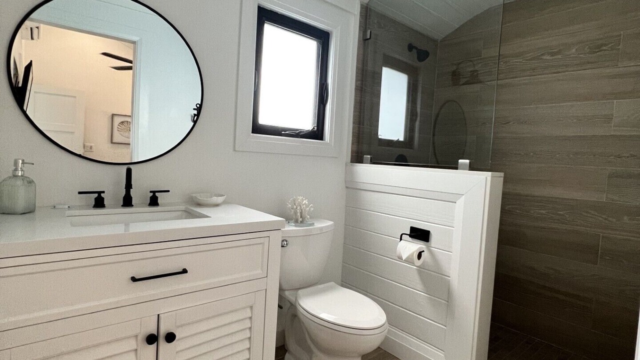 Photo of Bathroom in Treasure Cay
