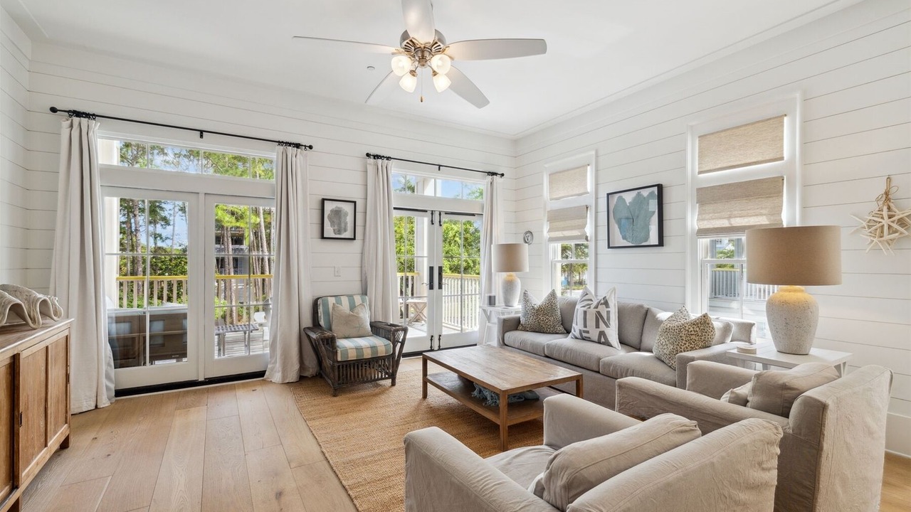 Photo of Livingroom in Beach District
