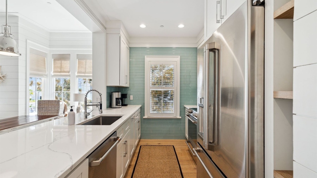 Photo of Kitchen in Beach District