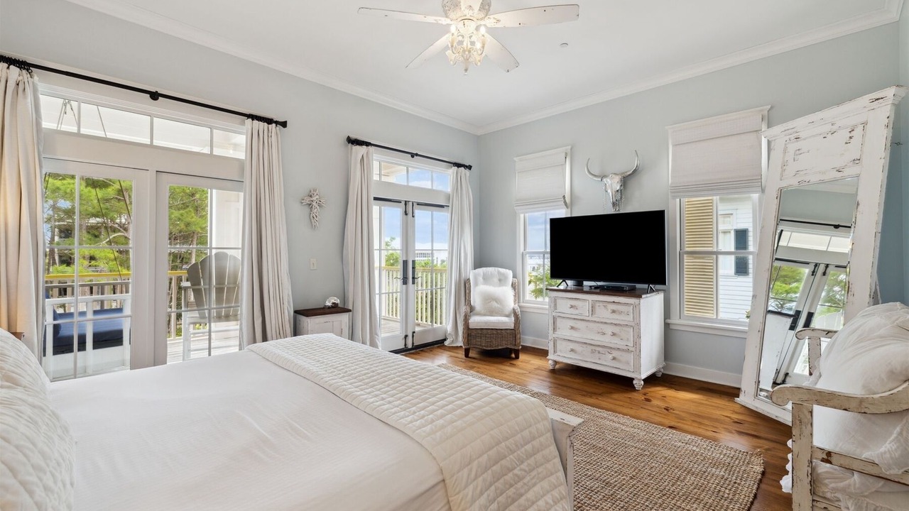 Photo of Bedroom in Beach District