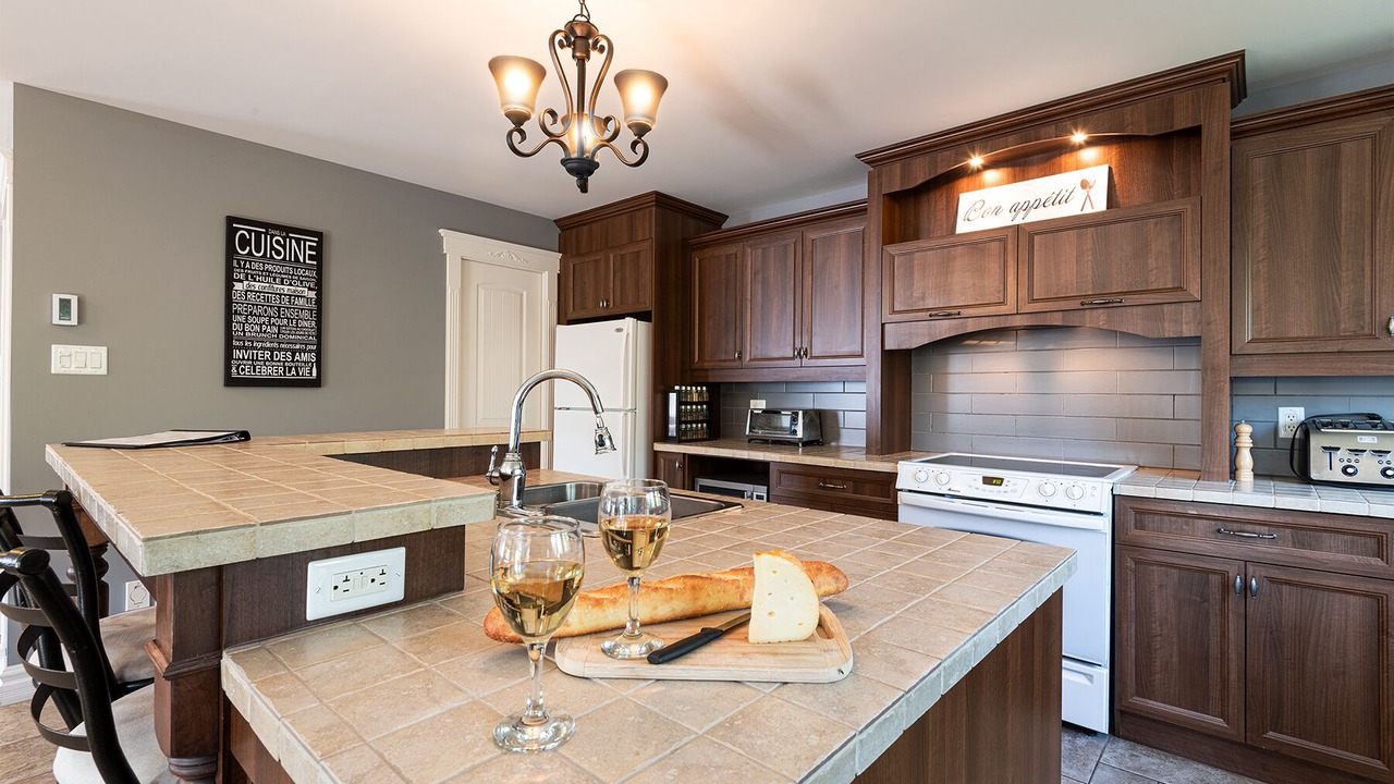Photo of Kitchen in Petite-Riviere-Saint-Francois