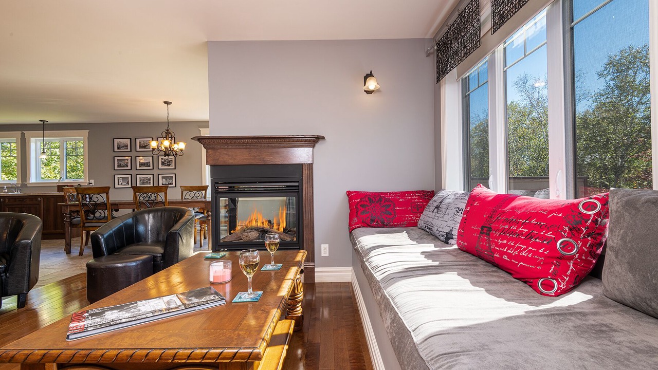 Photo of Livingroom in Petite-Riviere-Saint-Francois