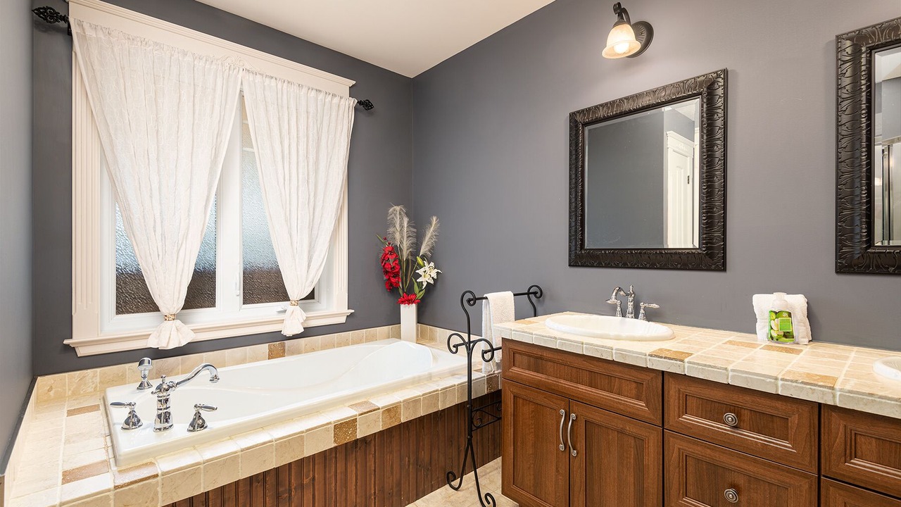 Photo of Bathroom in Petite-Riviere-Saint-Francois