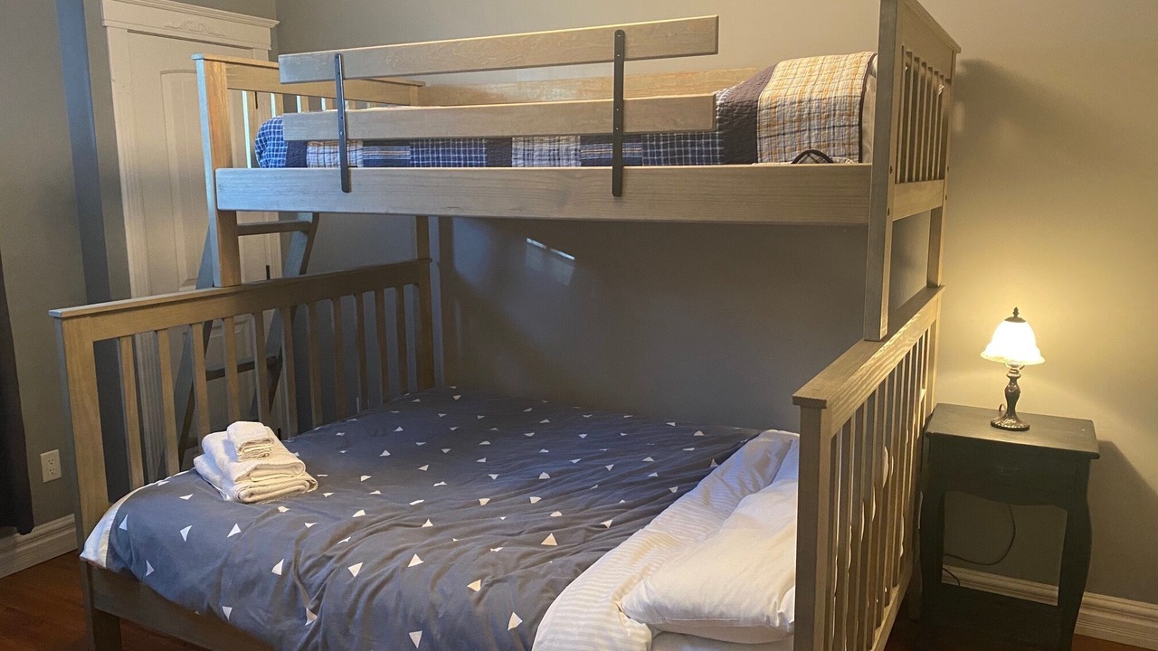 Photo of Bedroom in Petite-Riviere-Saint-Francois