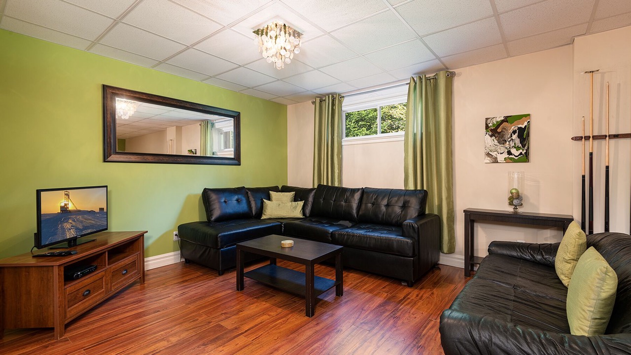 Photo of Livingroom in Petite-Riviere-Saint-Francois