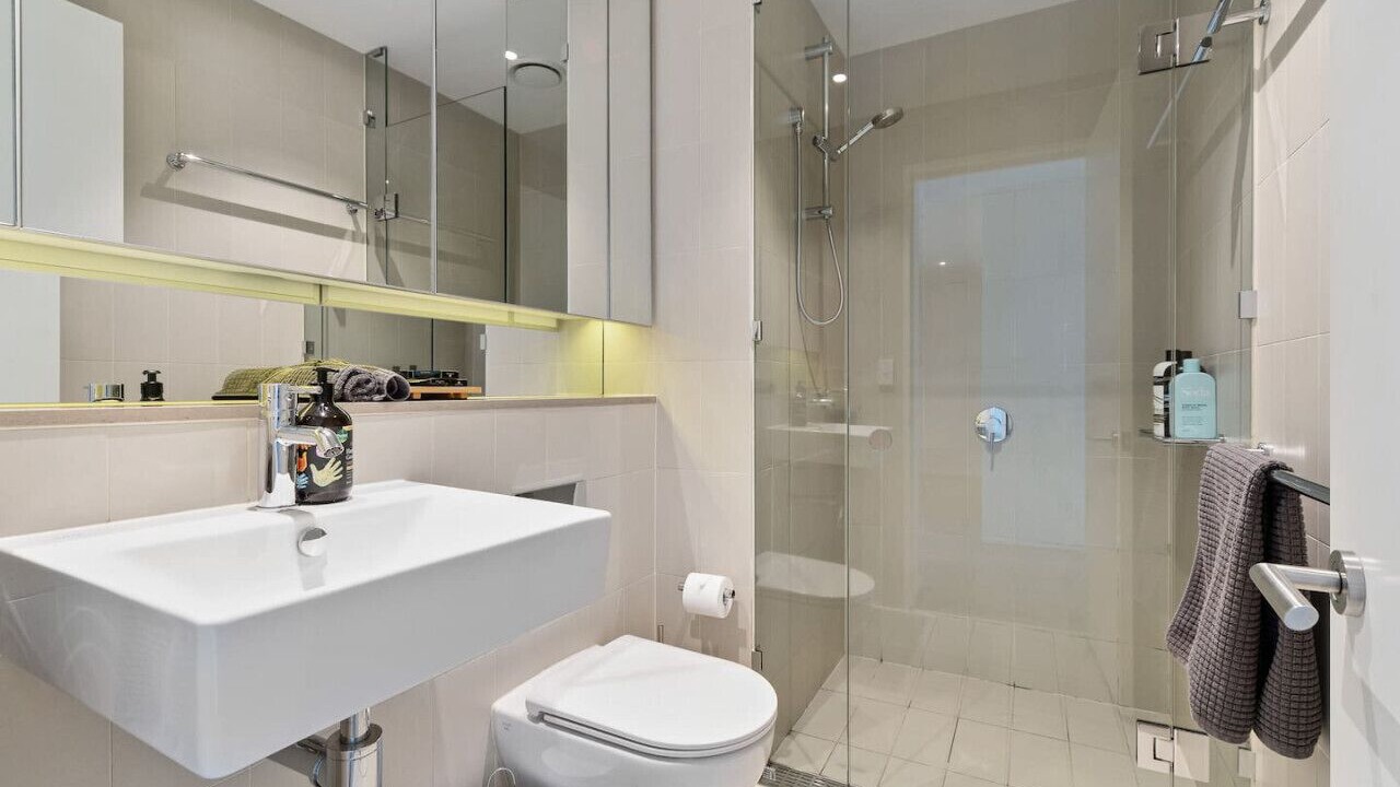 Photo of Bathroom in Docklands