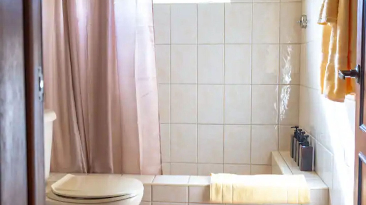 Photo of Bathroom in George Hill