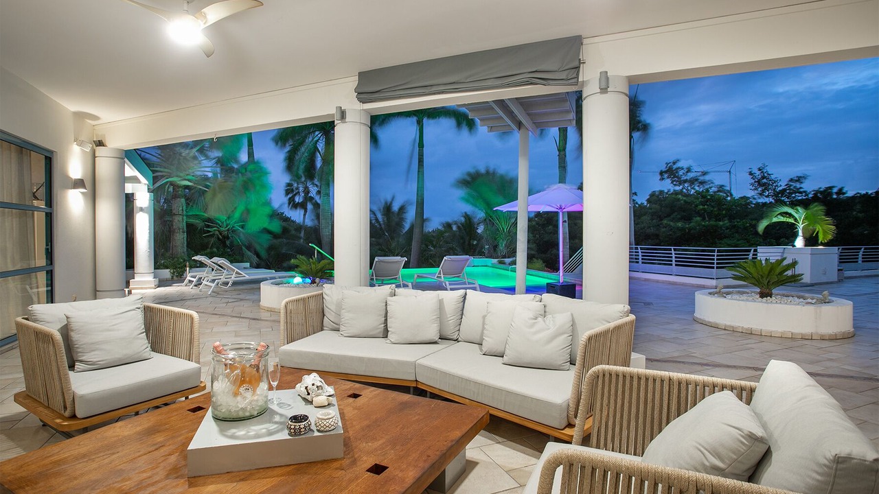 Photo of Patio Balcony in Plum Bay