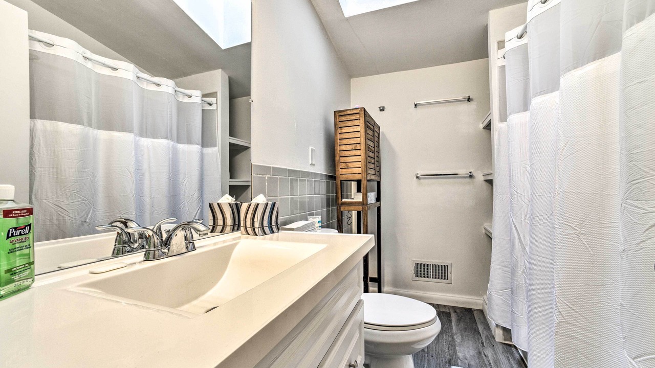 Photo of Bathroom in Allen