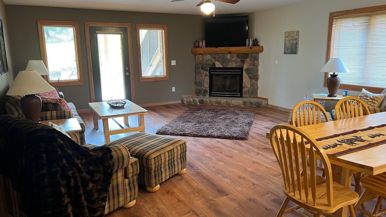 Photo of Livingroom in Arkdale
