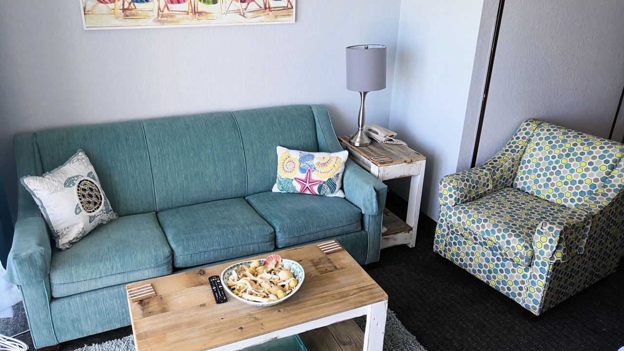 Photo of Livingroom in Arcadian Shores