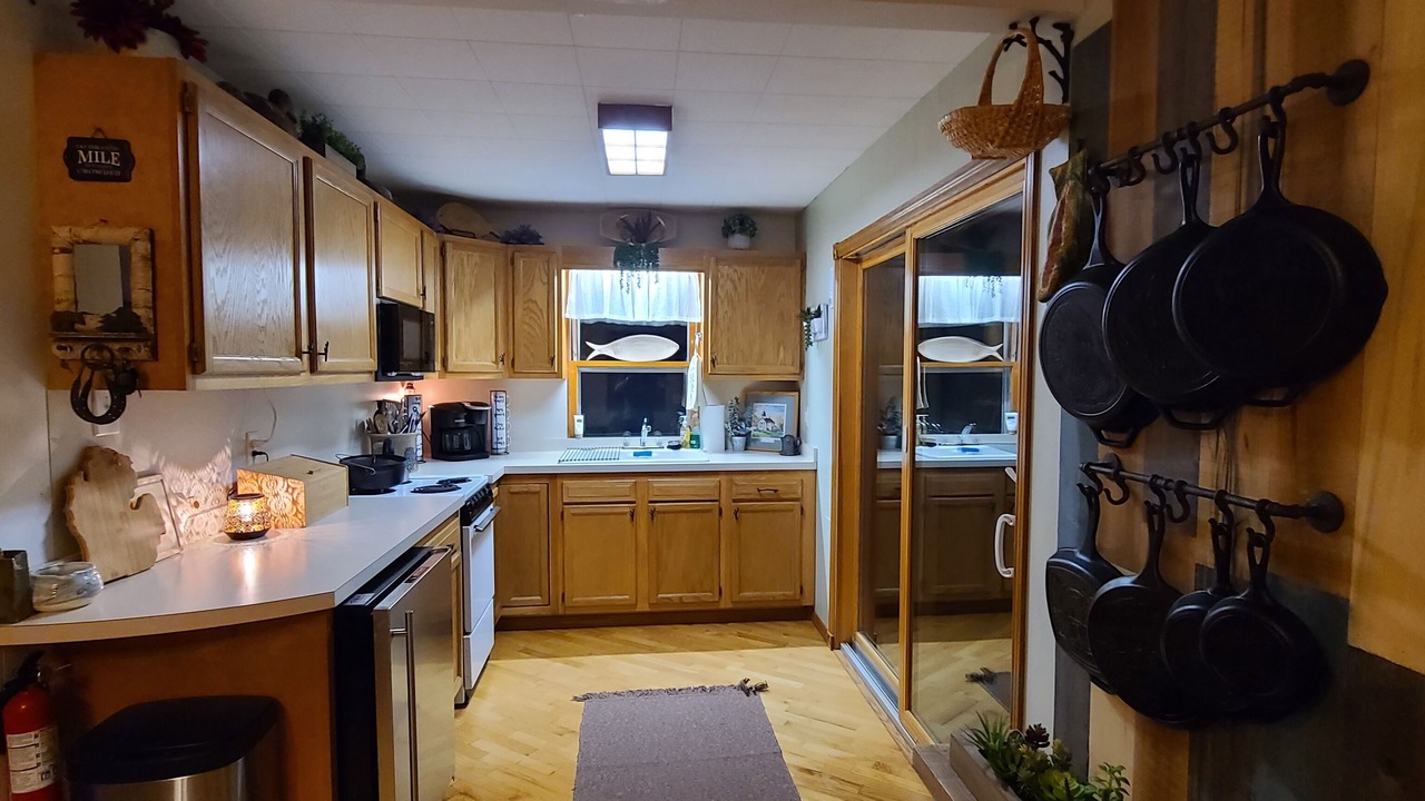 Photo of Kitchen in Six Lakes