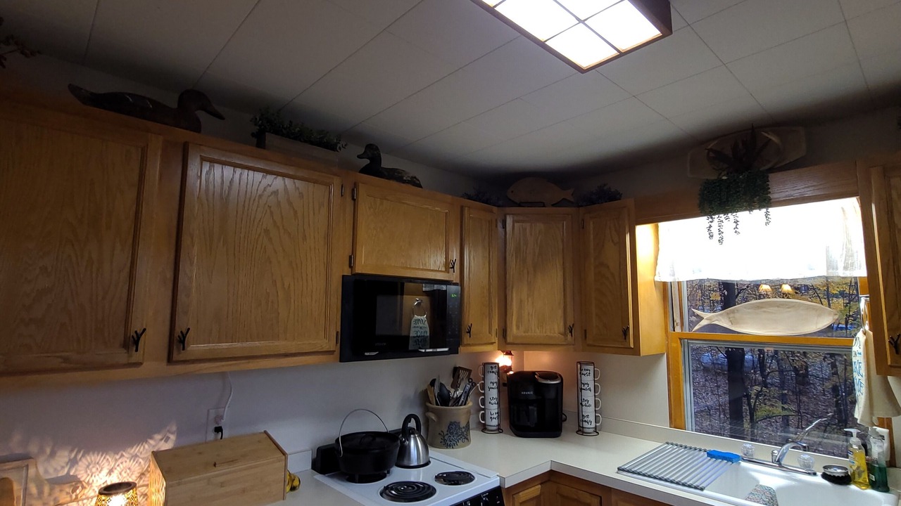 Photo of Kitchen in Six Lakes