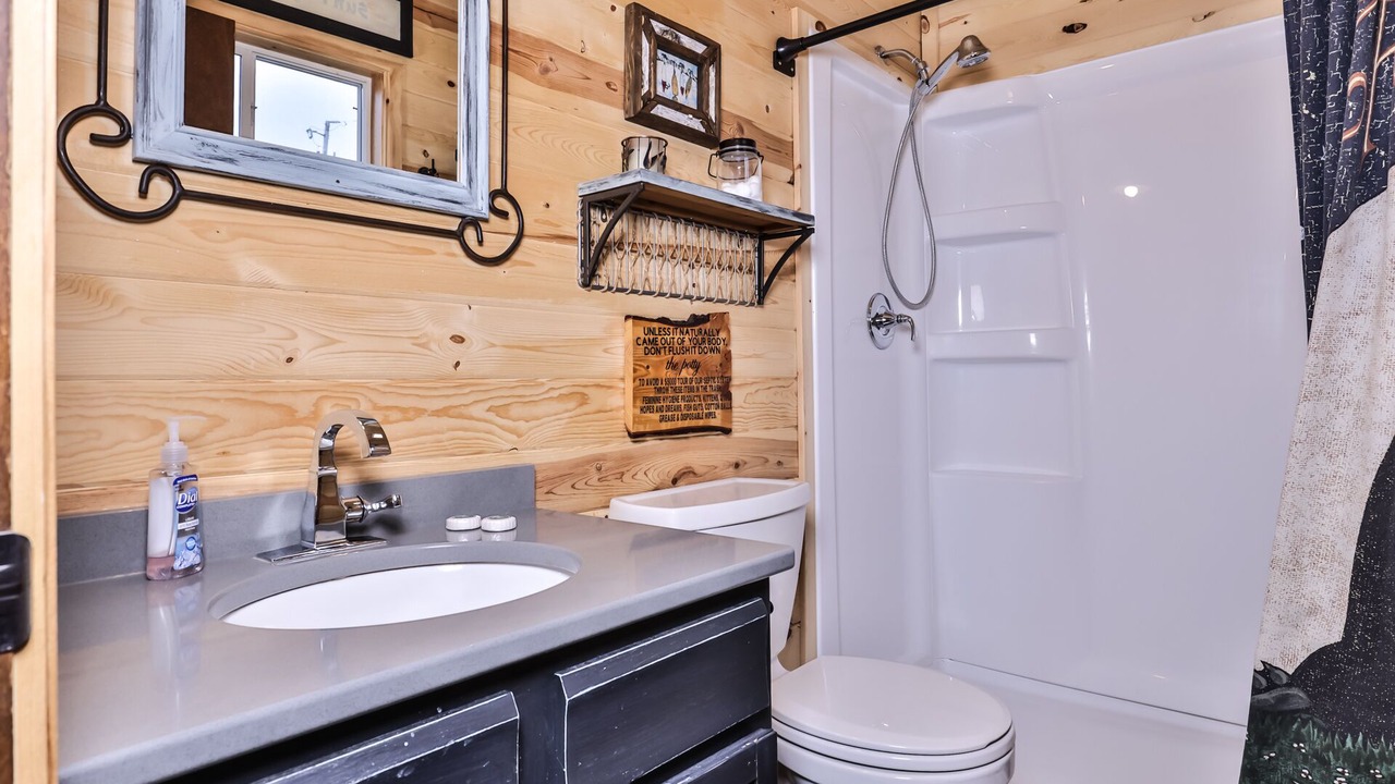 Photo of Bathroom in Watersmeet