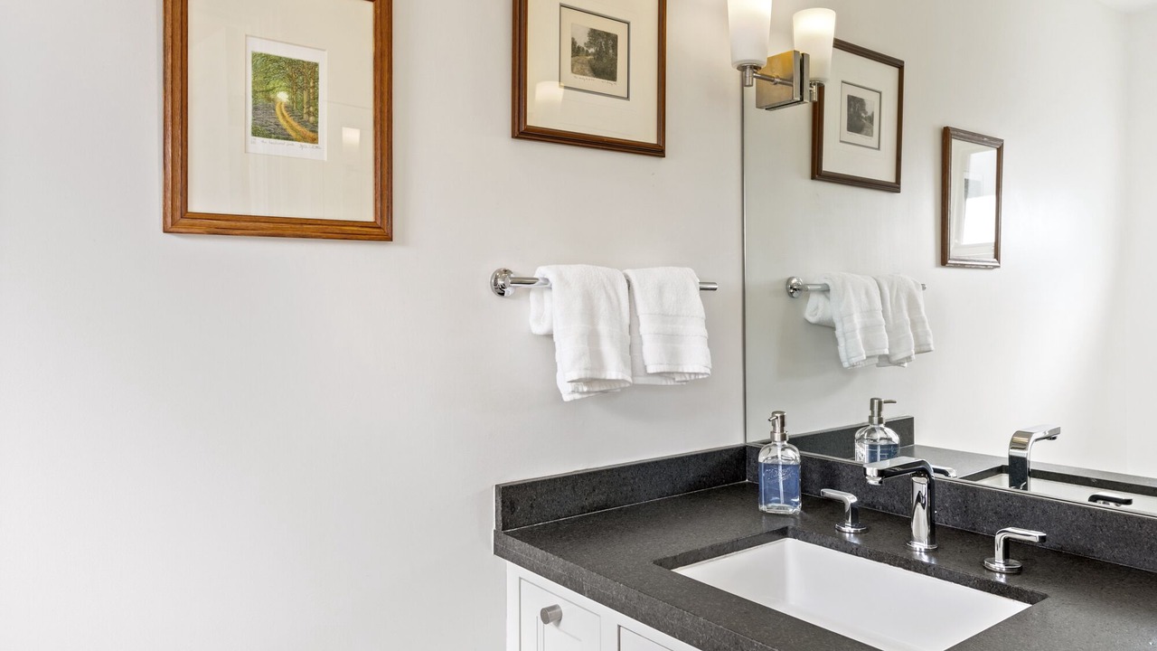 Photo of Bathroom in University South