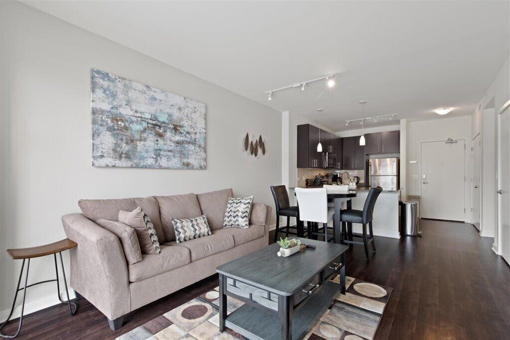Photo of Livingroom in Evanston