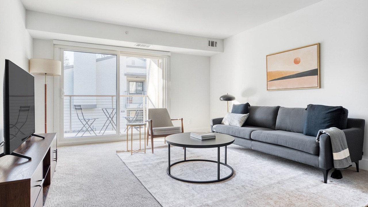Photo of Livingroom in Sharon Heights