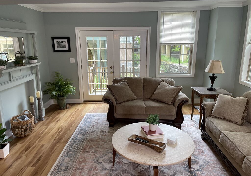 Photo of Livingroom in Chester Center