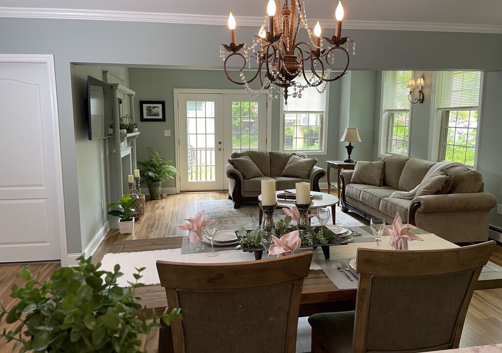 Photo of Livingroom in Chester Center