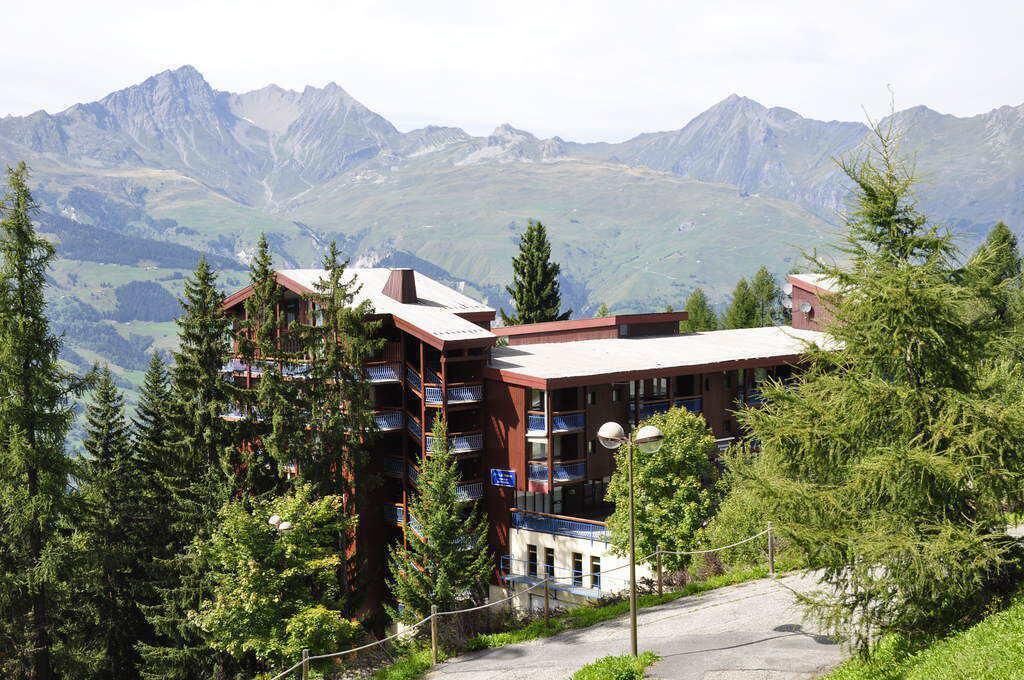Photo of Outdoor in Arc-1800