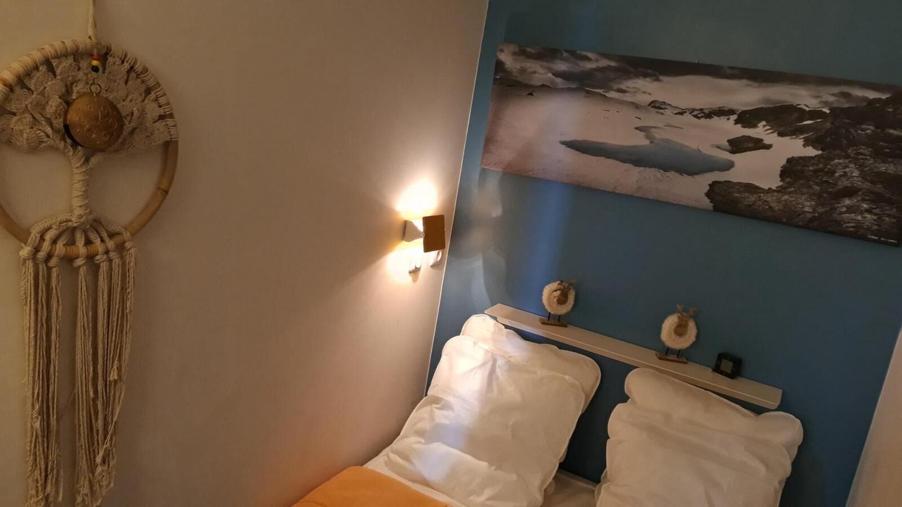 Photo of Bedroom in Arc-1800