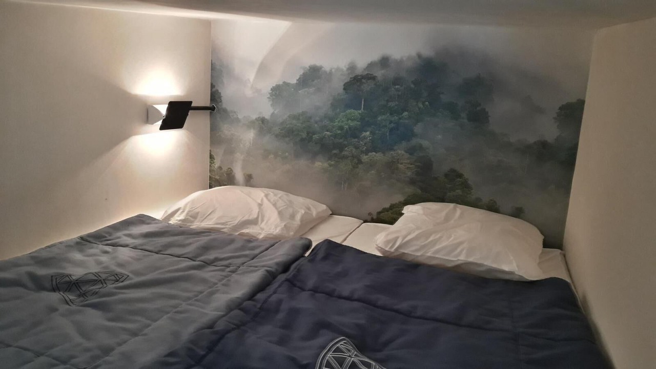 Photo of Bedroom in Arc-1800