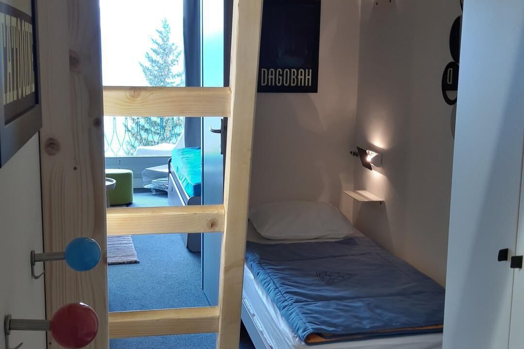 Photo of Bedroom in Arc-1800