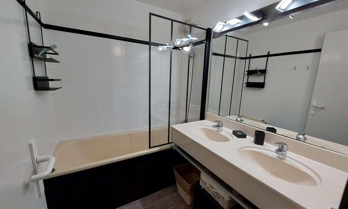 Photo of Bathroom in Bergers