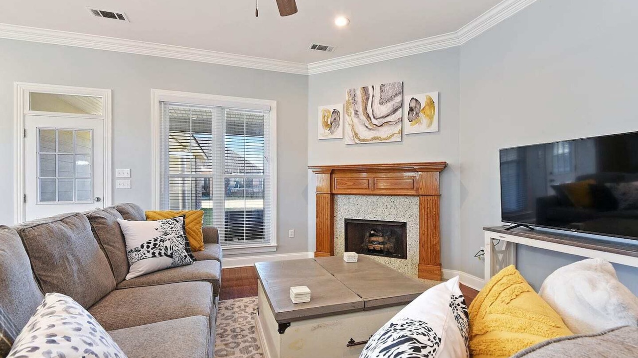 Photo of Livingroom in Sunshine