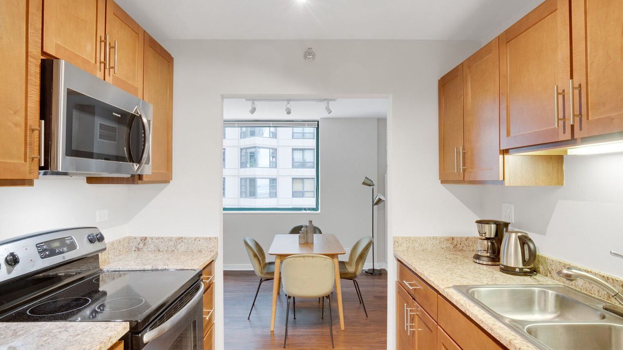 Photo of Kitchen in Streeterville